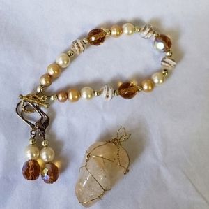 lot of vintage bracelet, earrings, Quartz pendant